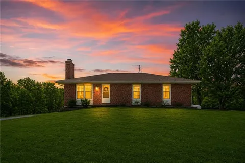 $434,950 | 9007 Dry Dock Drive, Liberty, MO 64068