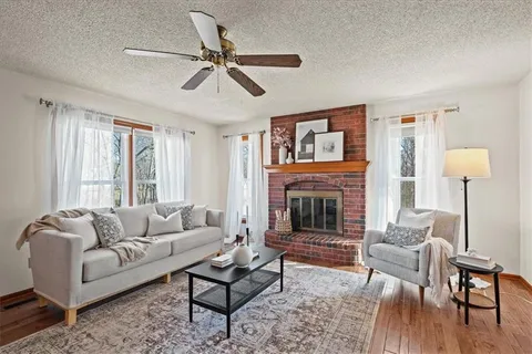 $434,950 | 9007 Dry Dock Drive, Liberty, MO 64068