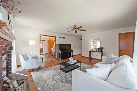 $434,950 | 9007 Dry Dock Drive, Liberty, MO 64068