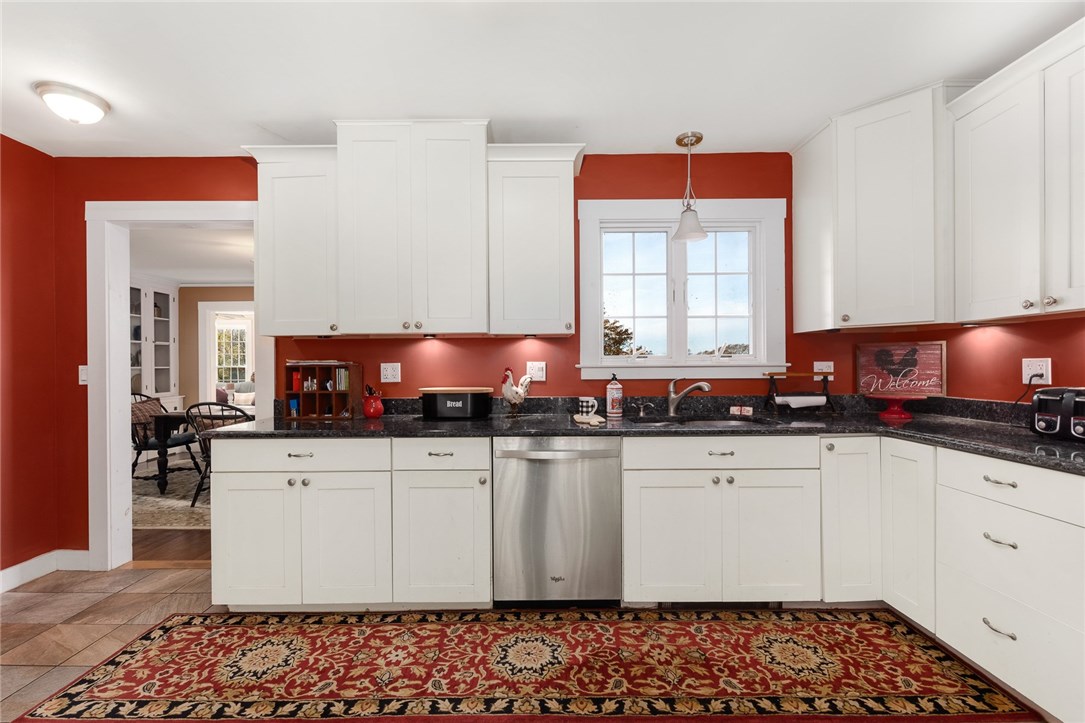 1315 Gilbert Stuart Road North Kingstown, RI 02874 - Photo 12 of 34