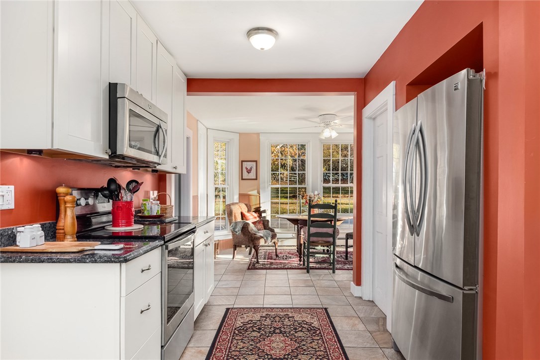 1315 Gilbert Stuart Road North Kingstown, RI 02874 - Photo 14 of 34