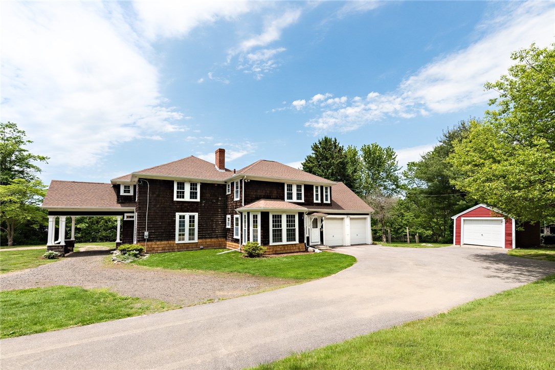 1315 Gilbert Stuart Road North Kingstown, RI 02874 - Photo 4 of 34