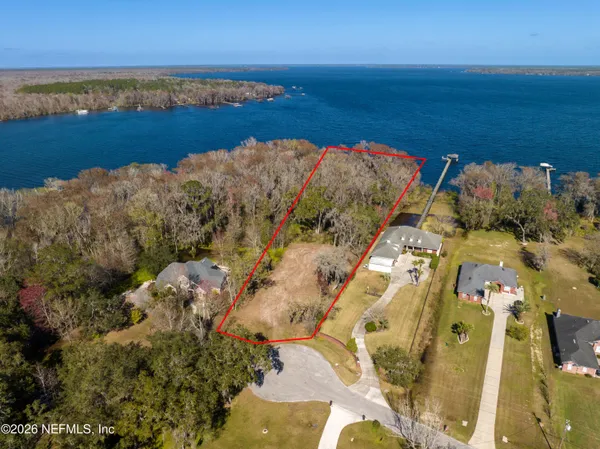 $389,000 | 5565 Dianthus Street, Green Cove Springs, FL 32043