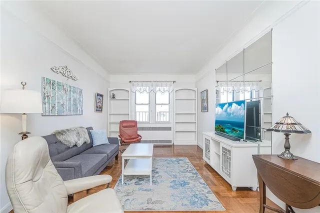 $378,800 | 760 67th Street, Unit 6J | Dyker Heights