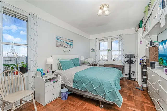 $378,800 | 760 67th Street, Unit 6J | Dyker Heights