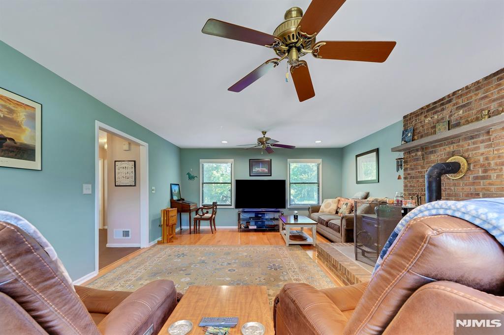 104 Steinmetz Road Hillsborough, NJ 08844 - Photo 5 of 50