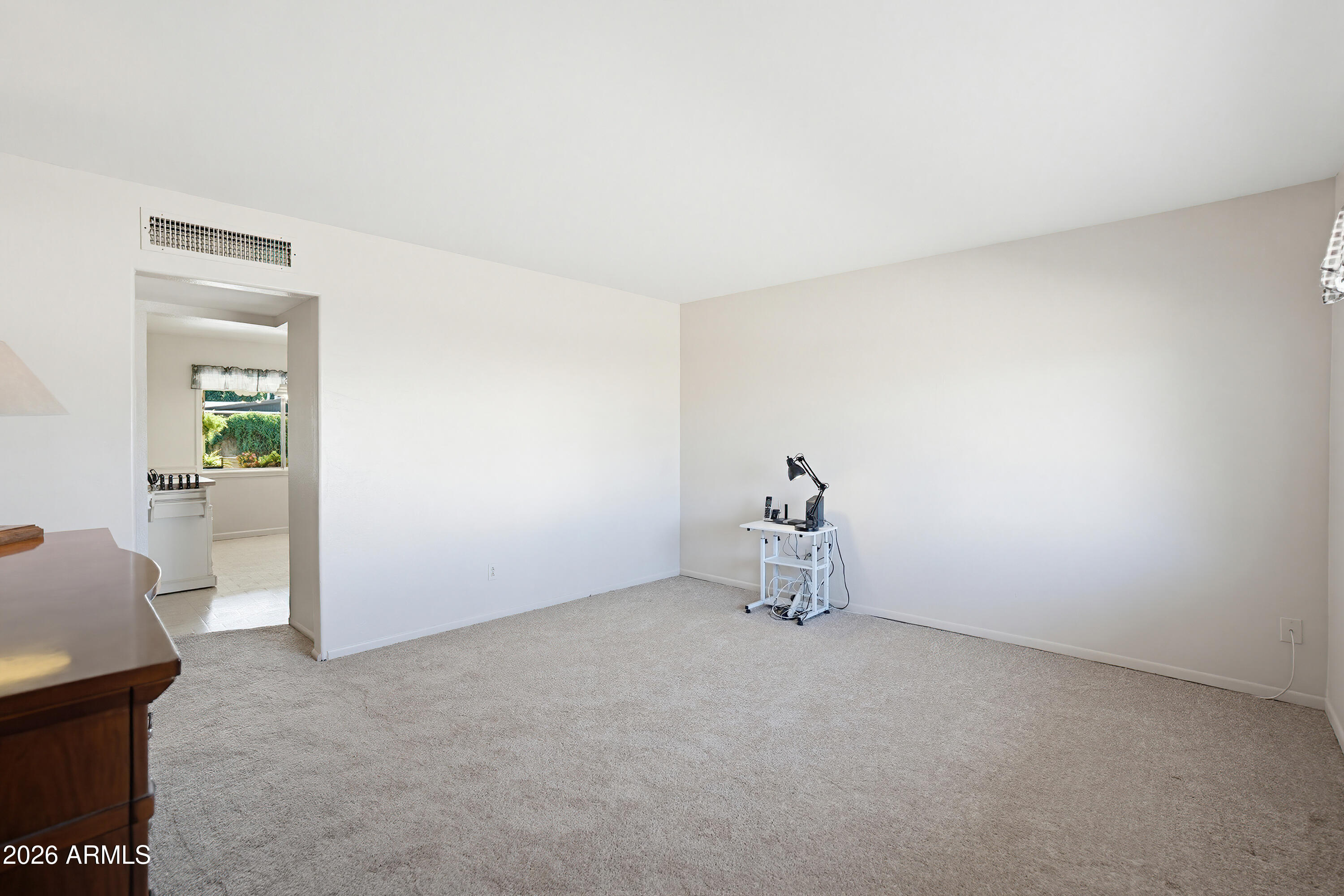 3221 West Greenway Road Phoenix, AZ 85053 - Photo 13 of 45 3321 W Greenway Rd-16