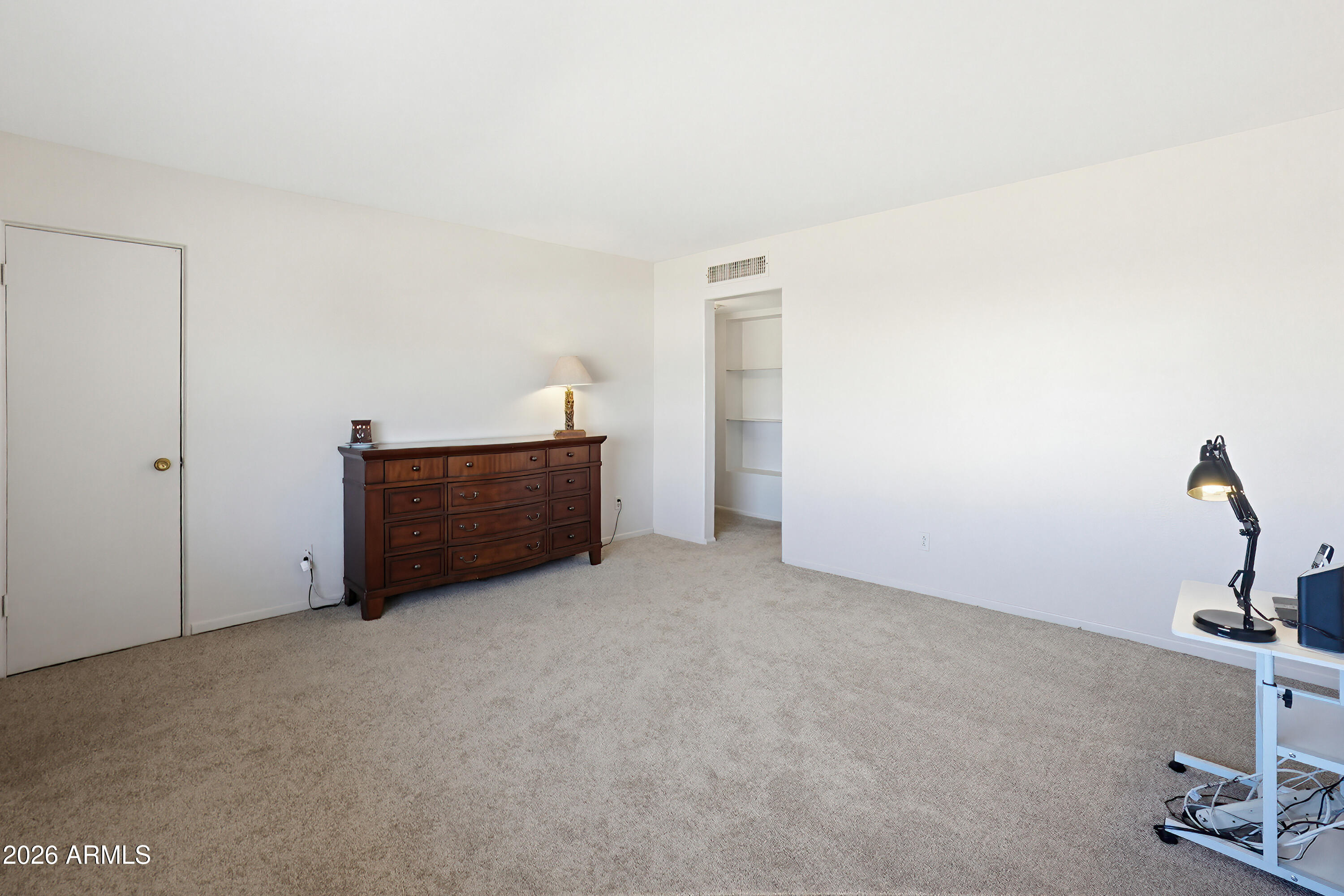 3221 West Greenway Road Phoenix, AZ 85053 - Photo 14 of 45 3321 W Greenway Rd-15