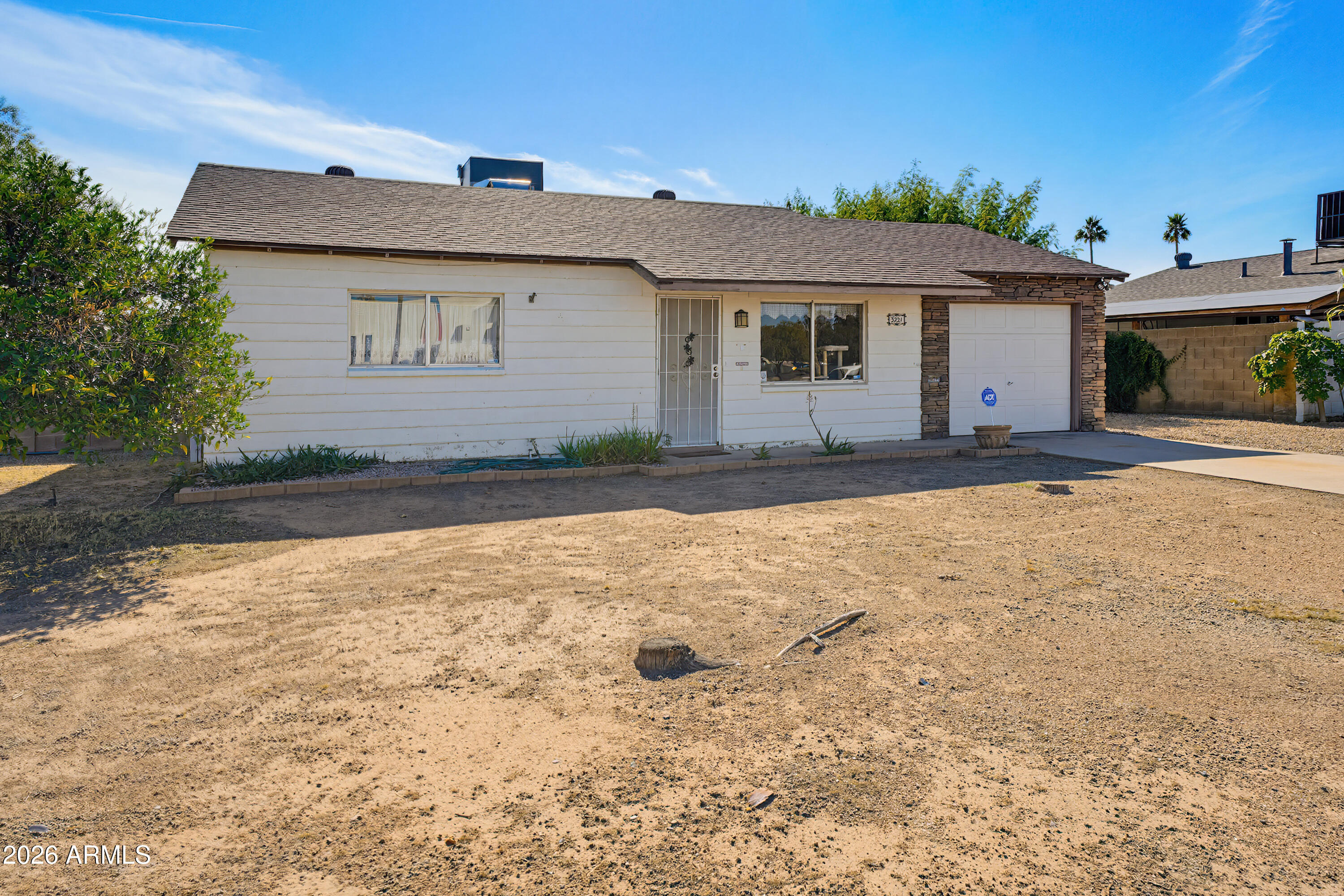 3221 West Greenway Road Phoenix, AZ 85053 - Photo 10 of 45 3321 W Greenway Rd-33