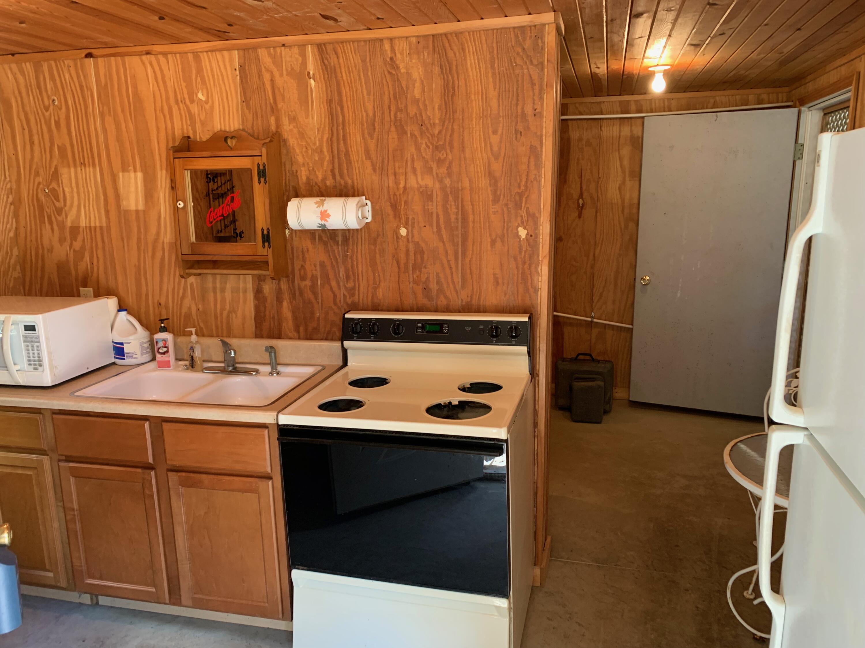 7993 Wolfe Road Burlington, KY 41005 - Photo 3 of 42 Gallery Image 3