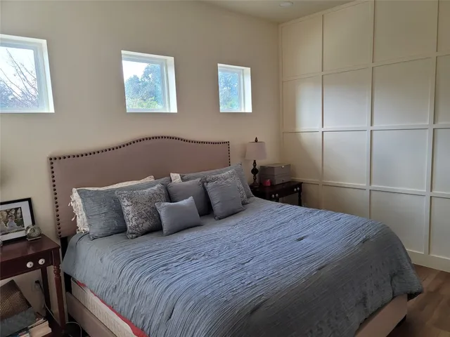 $2,100 | 1248 Lakeshore Drive, Unit B, Spicewood, TX 78669