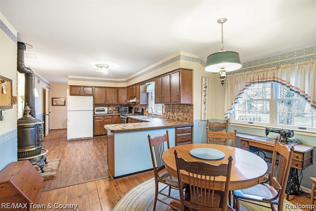 5057 North McKinley Road Flushing, MI 48433 - Photo 10 of 34 DSC_5858.jpg