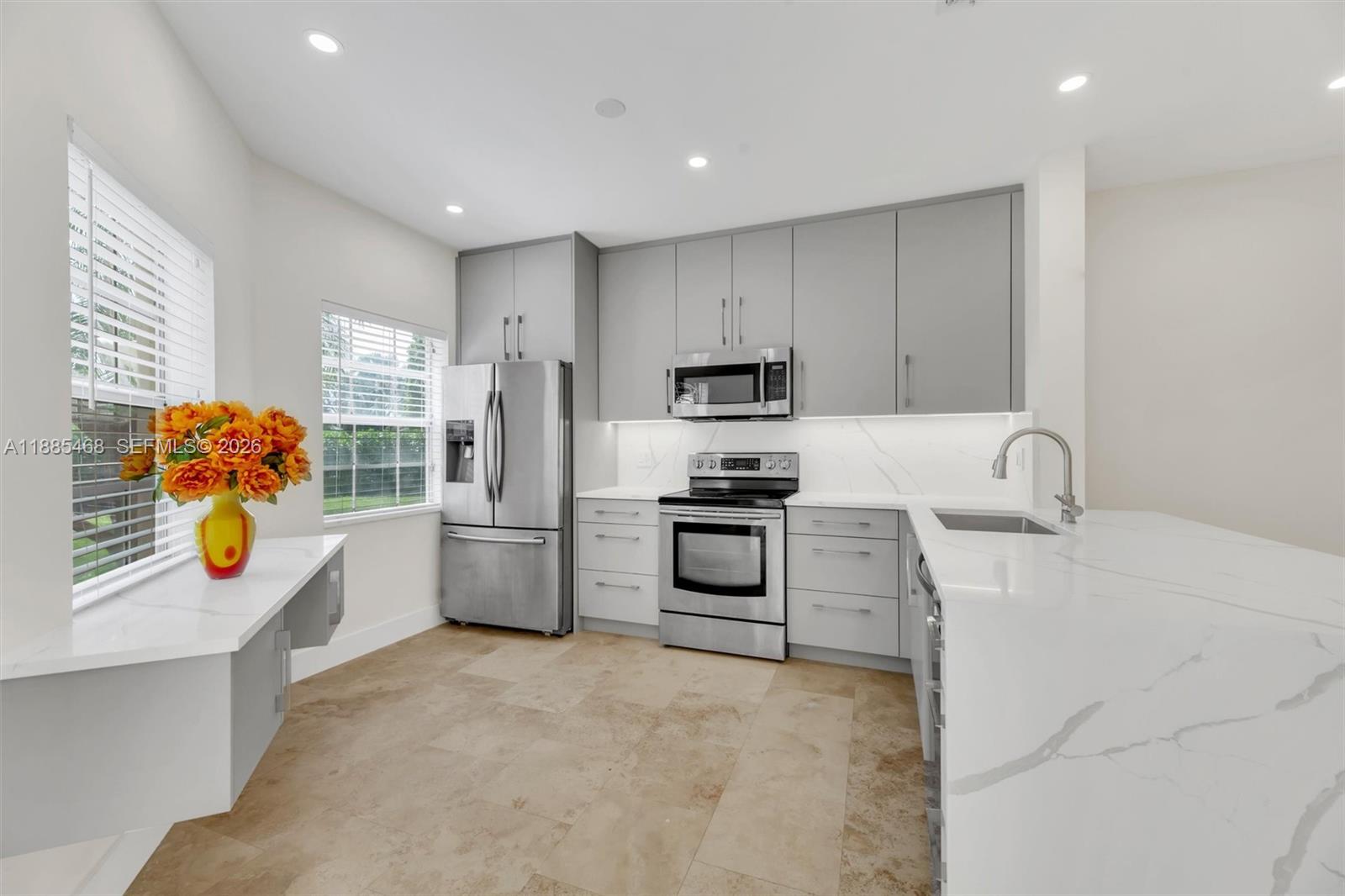 6538 Via Regina, Unit 9 Boca Raton, FL 33433 - Photo 5 of 23 Photo 5