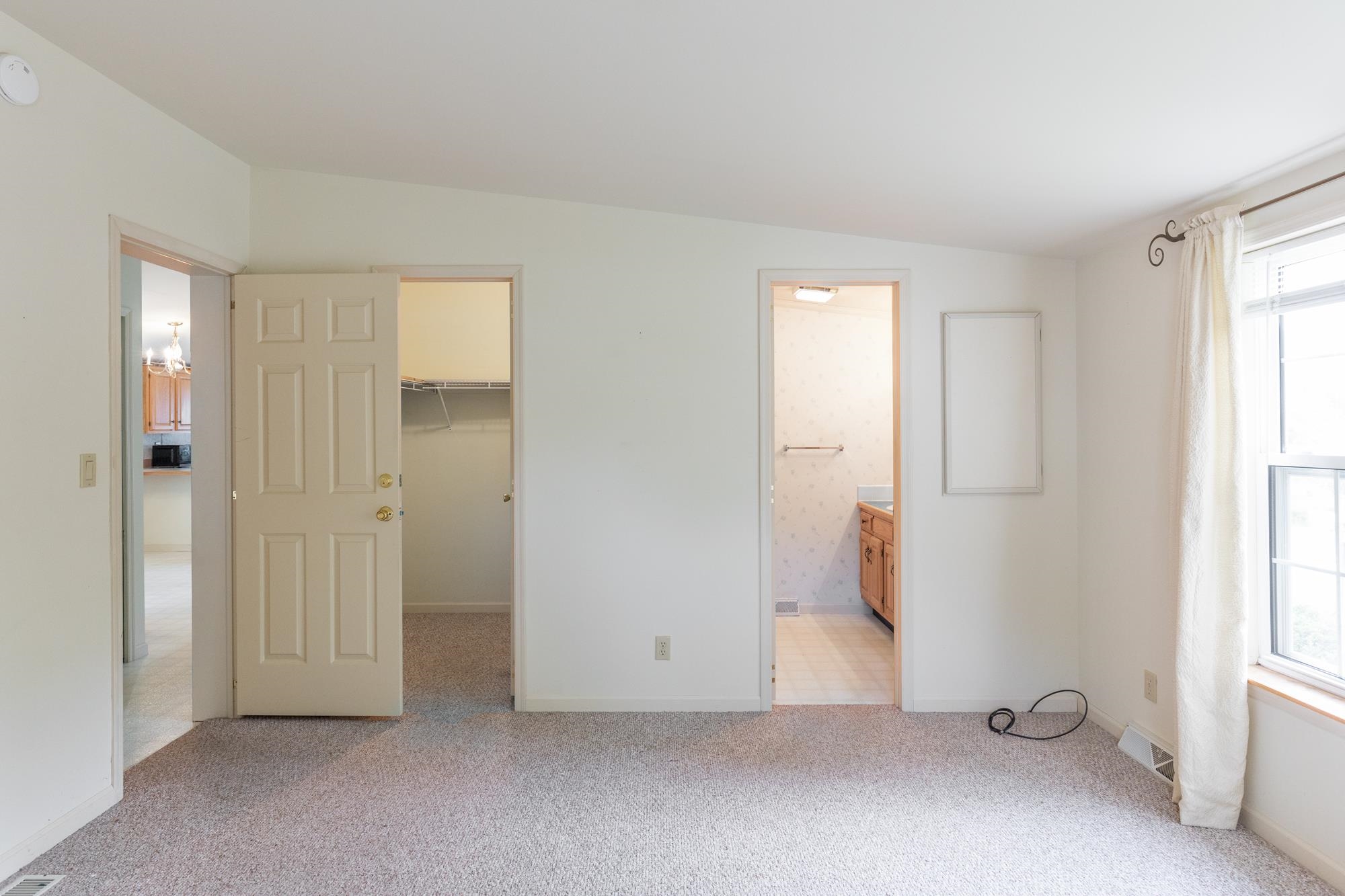 223 Stonehill Road Williston, VT 05495 - Photo 16 of 40 Gallery Image 16