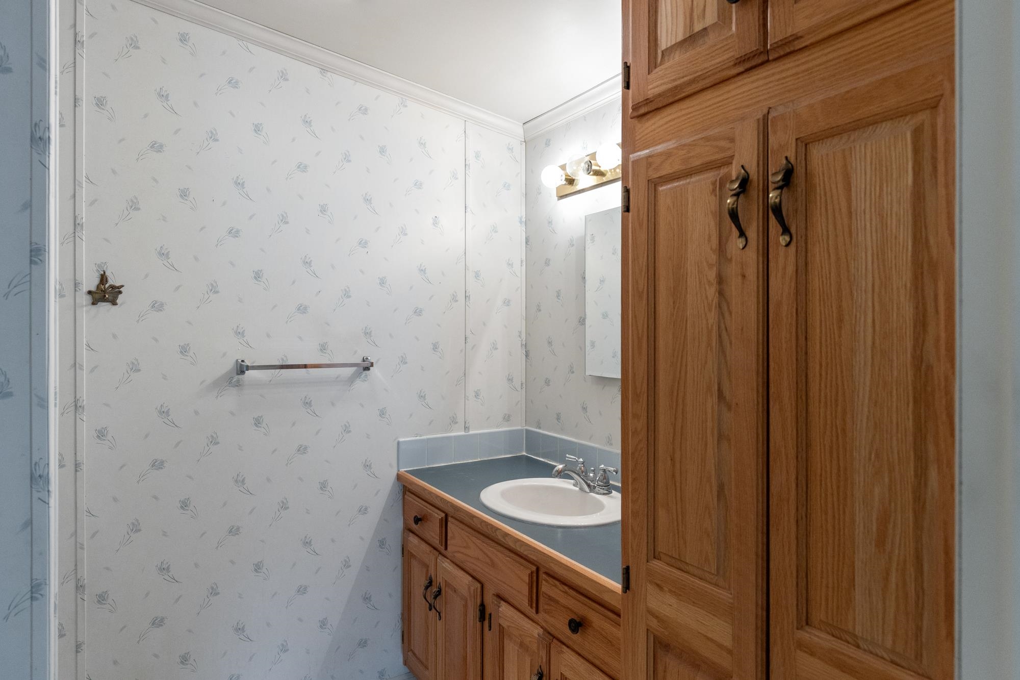 223 Stonehill Road Williston, VT 05495 - Photo 19 of 40 Gallery Image 19