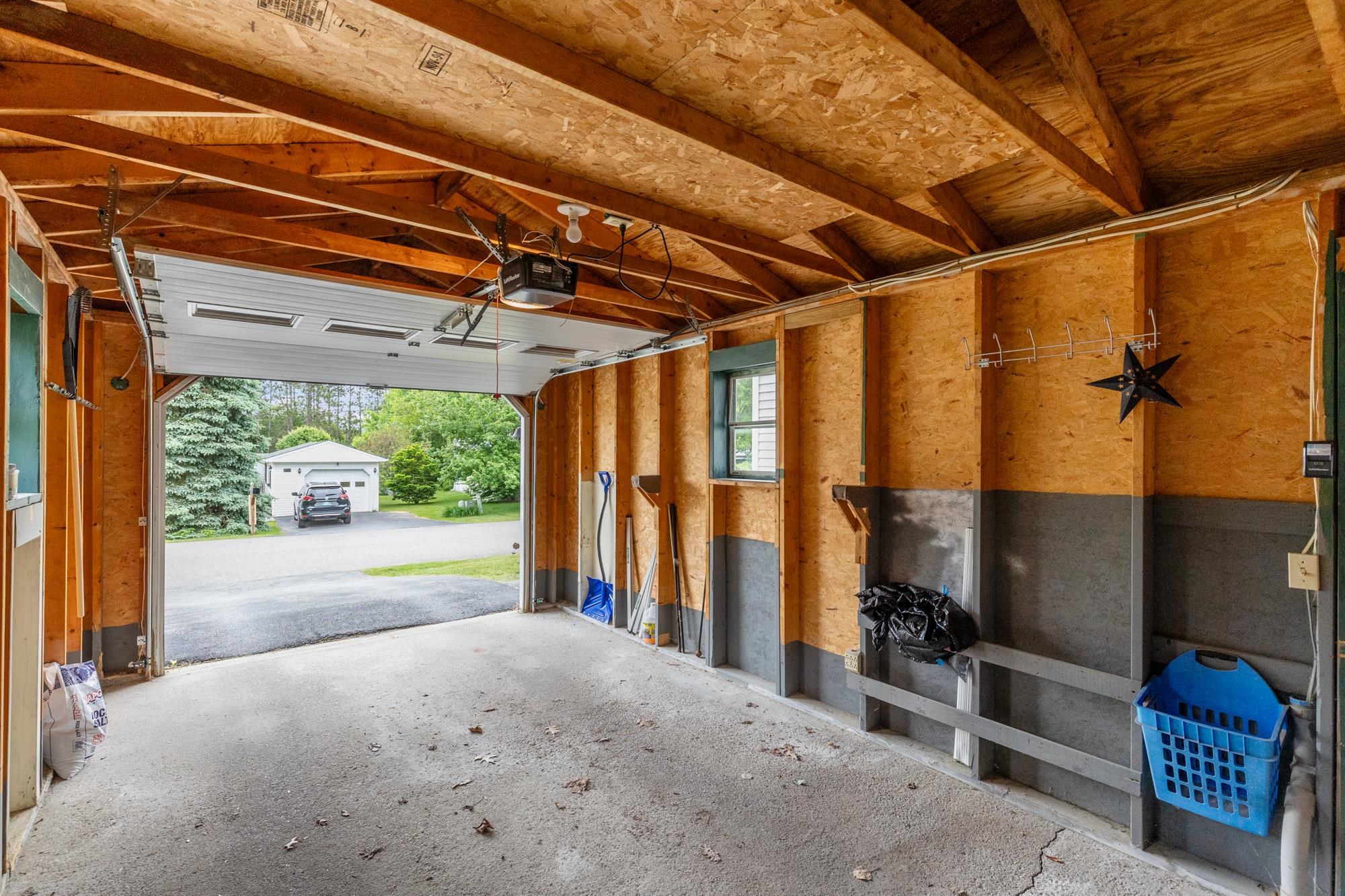 223 Stonehill Road Williston, VT 05495 - Photo 34 of 40 Gallery Image 34