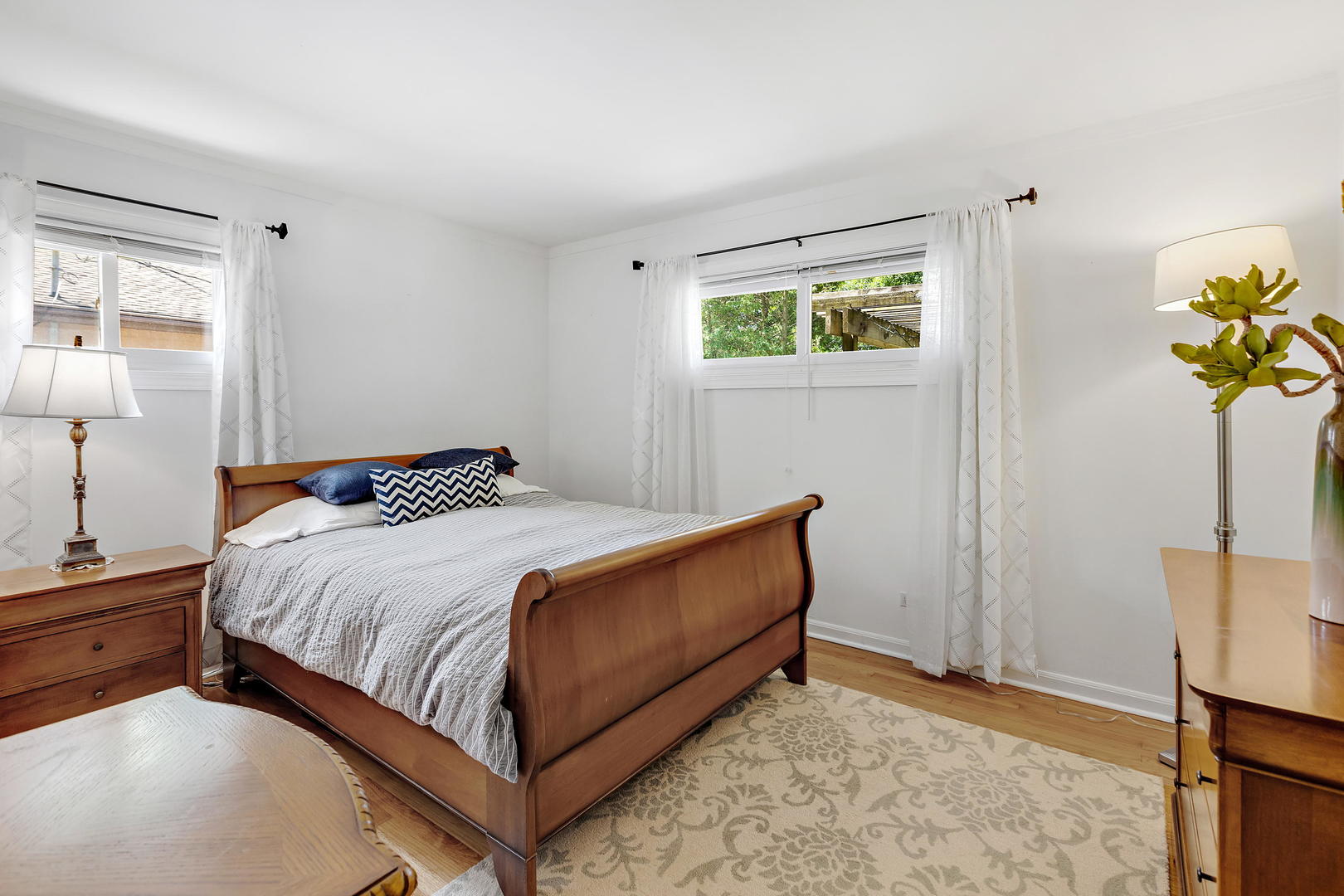 844 Meadow Road Northbrook, IL 60062 - Photo 13 of 24 Gallery Image 13