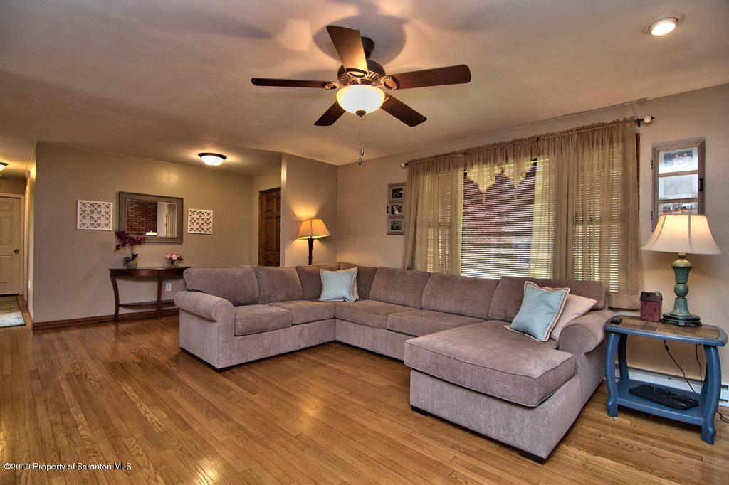 721 Willard Road Lake Ariel, PA 18436 - Photo 11 of 77 Gallery Image 11