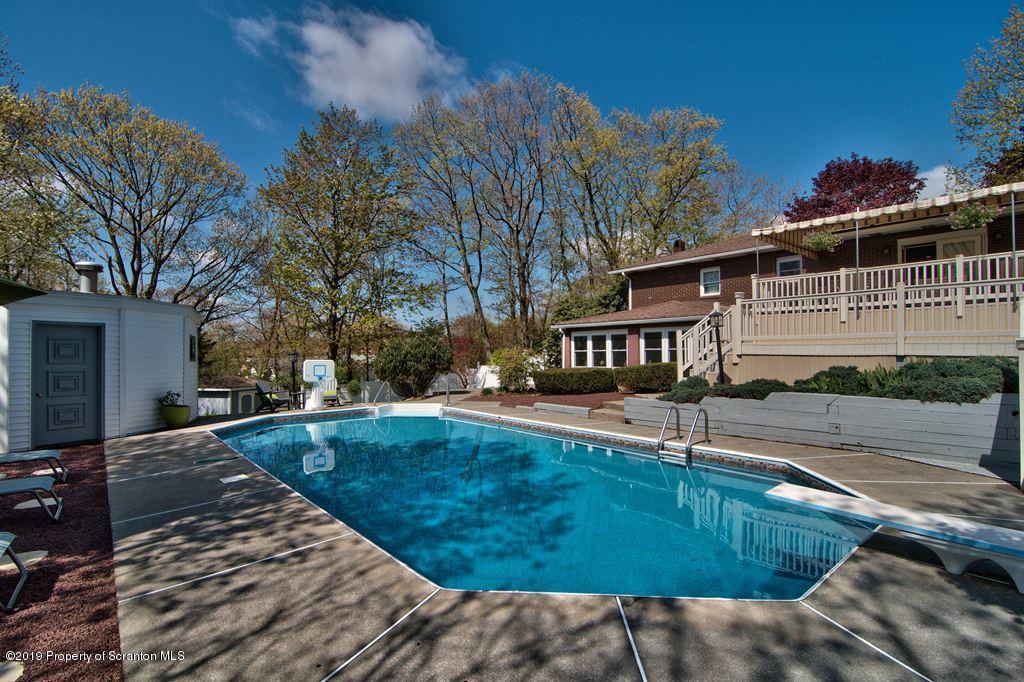 721 Willard Road Lake Ariel, PA 18436 - Photo 3 of 77 Gallery Image 3