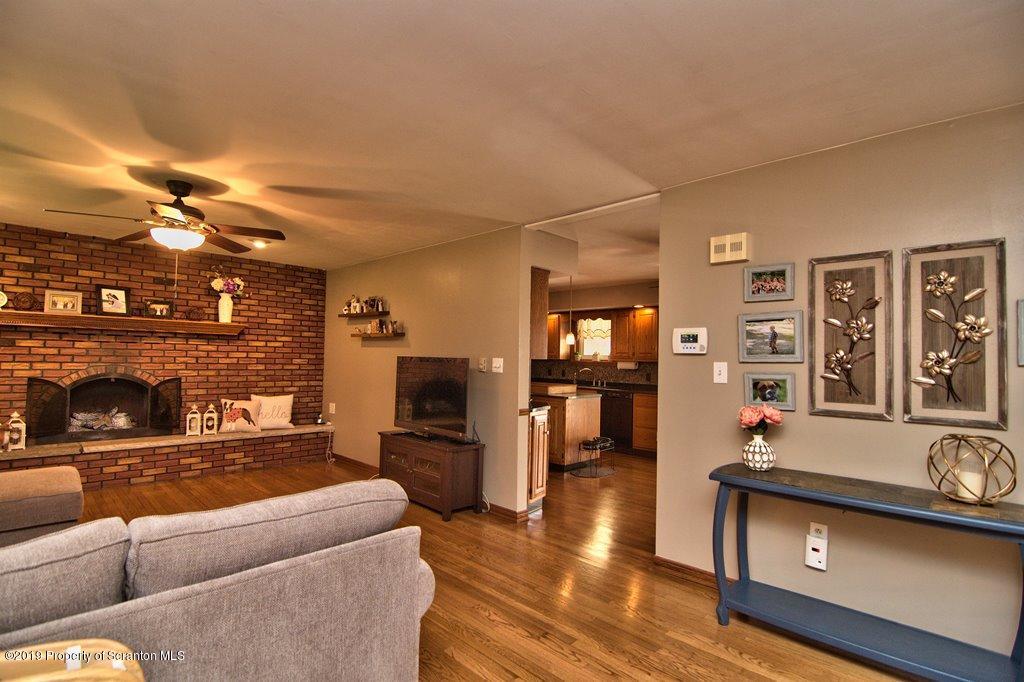 721 Willard Road Lake Ariel, PA 18436 - Photo 8 of 77 Gallery Image 8