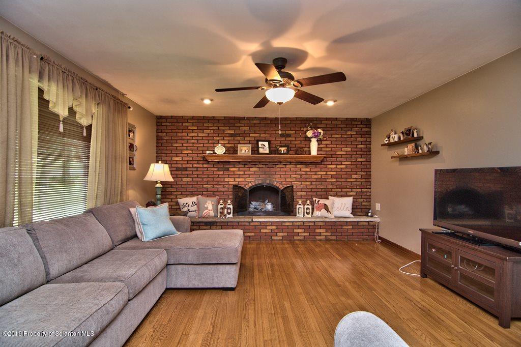721 Willard Road Lake Ariel, PA 18436 - Photo 9 of 77 Gallery Image 9
