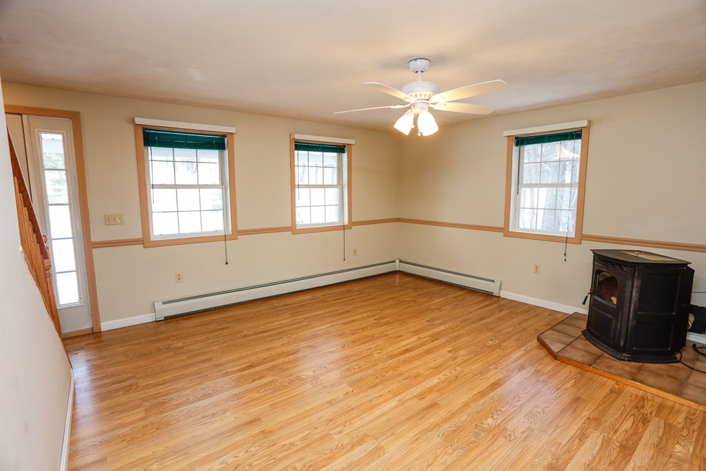 25 Winant Road Pittsfield, NH 03263 - Photo 13 of 40