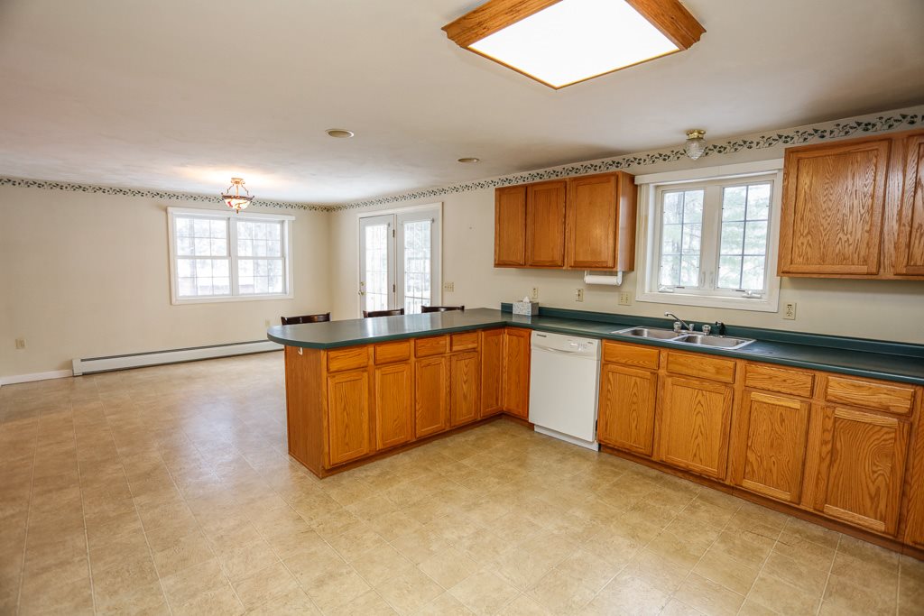 25 Winant Road Pittsfield, NH 03263 - Photo 7 of 40