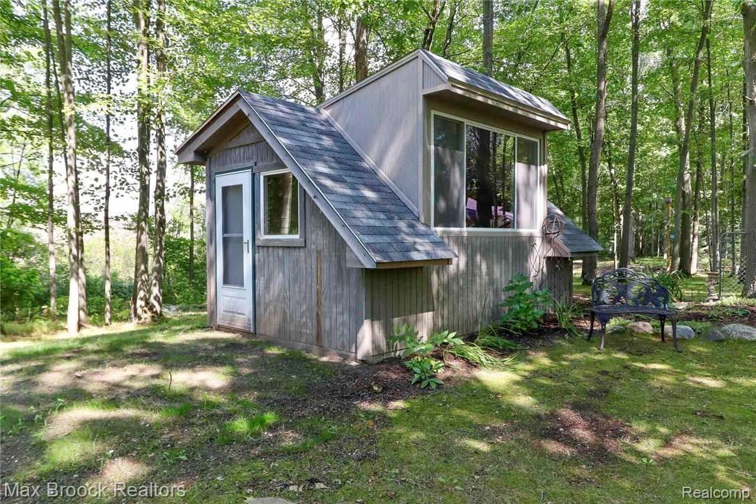 2275 Morris Road Lapeer, MI 48446 - Photo 76 of 81 5C5DBD24-5E3D-467A-B31B-3FEF307FDF2E.jpeg