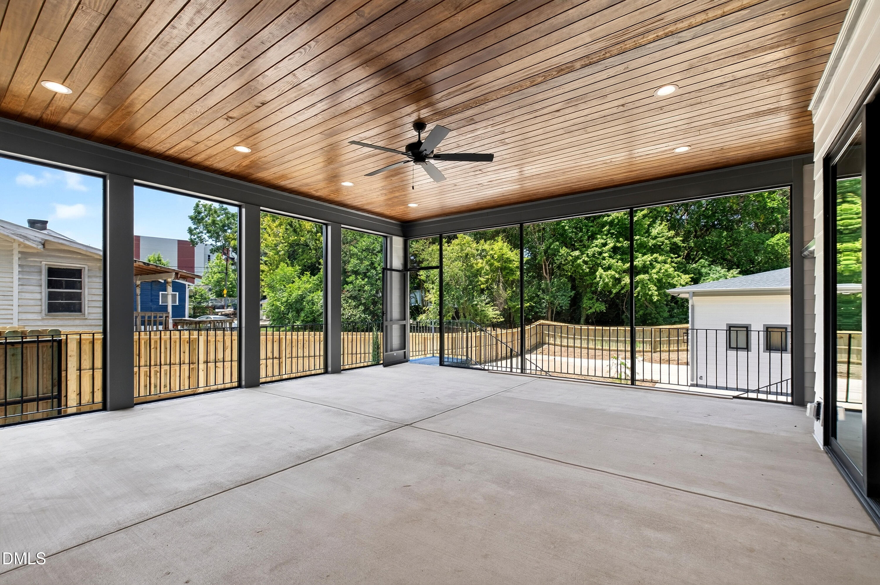 909 Oberlin Road Raleigh, NC 27605 - Photo 37 of 41 Oberlin (82)