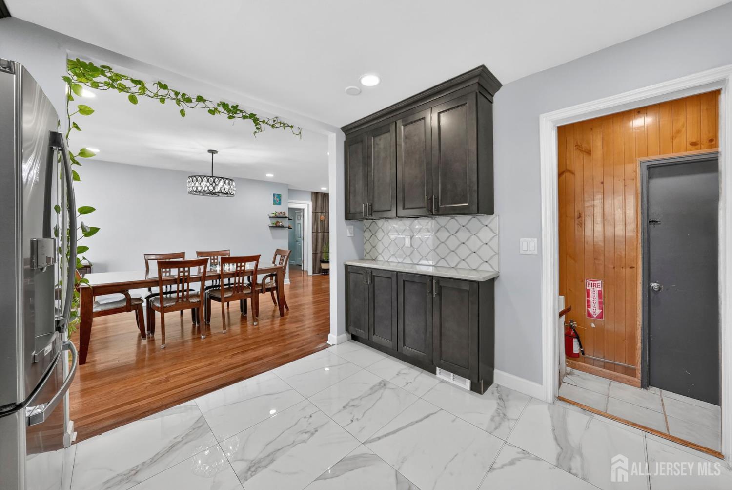 59 Eden Avenue Edison, NJ 08817 - Photo 17 of 45