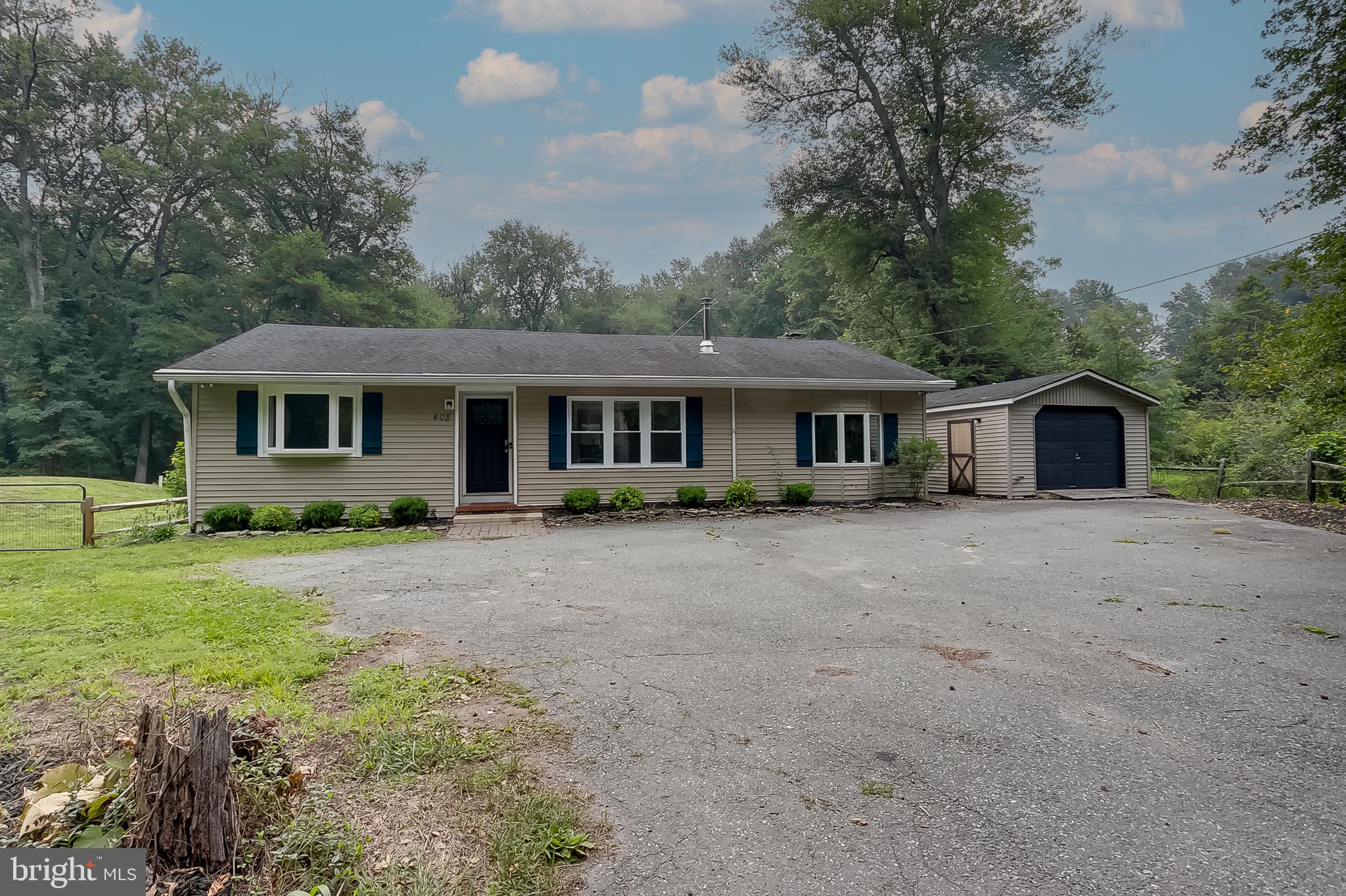 408 Burrs Mill Road Southampton, NJ 08088 - Photo 2 of 23 Gallery Image 2