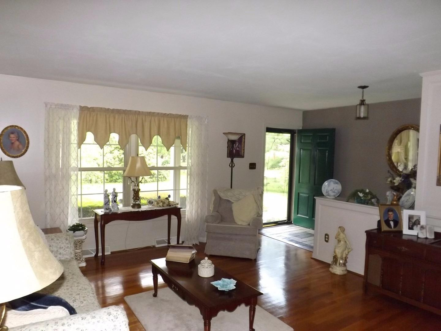 3887 Royster Road Lexington, KY 40516 - Photo 6 of 46 Photo 6