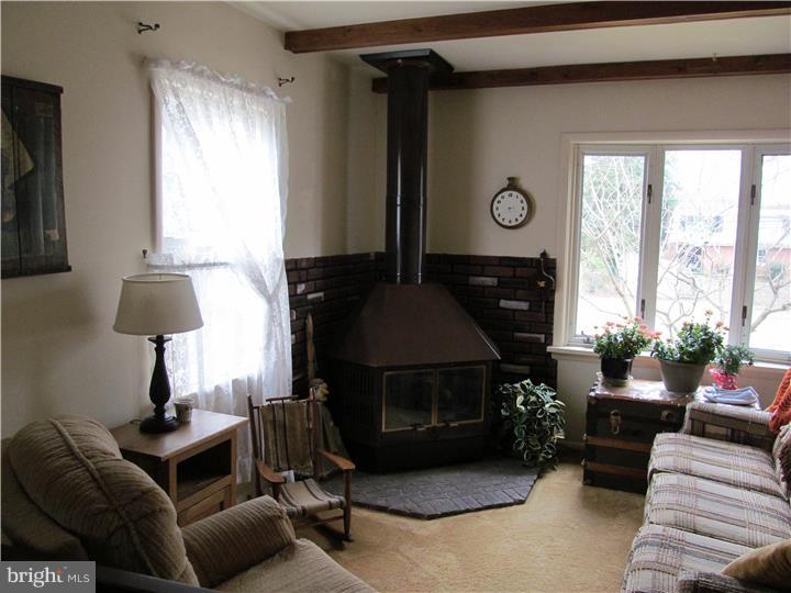 2426 Secane Road Secane, PA 19018 - Photo 12 of 21 Family Room