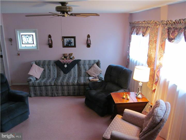 2426 Secane Road Secane, PA 19018 - Photo 5 of 21 Living Room