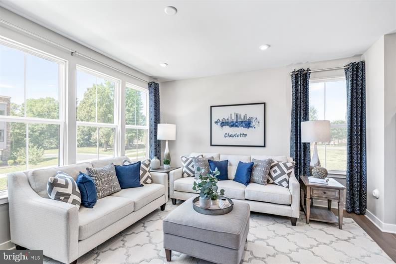 3454 Payne Farm Road Hanover, MD 21076 - Photo 12 of 28 LOVELY LIVING ROOM