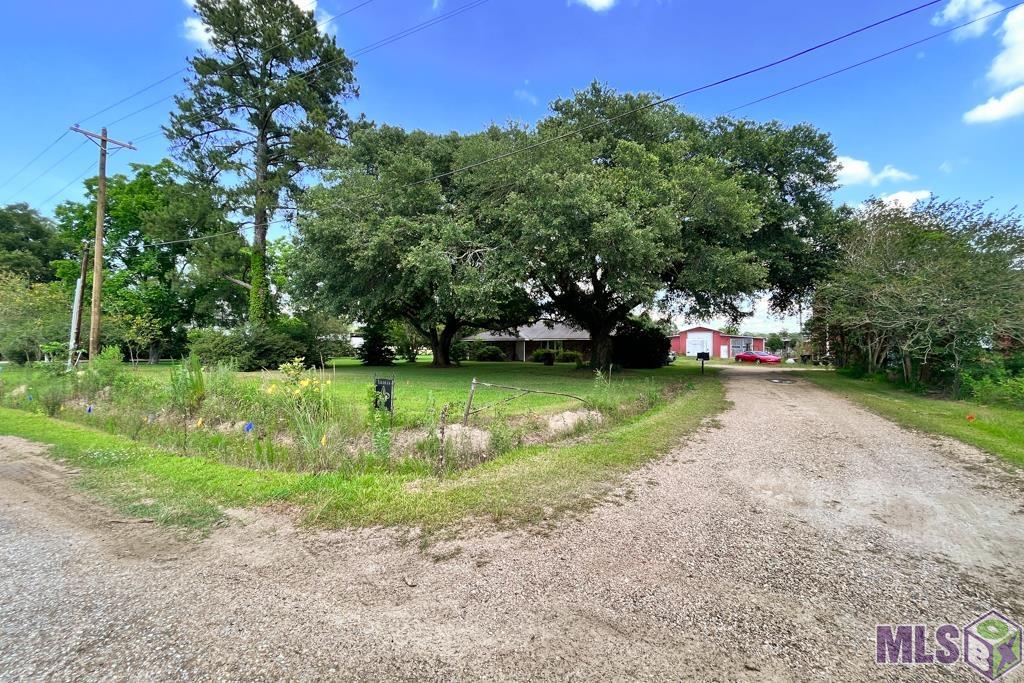 2944 Mchugh Road Zachary, LA 70791 - Photo 3 of 19 Gallery Image 3
