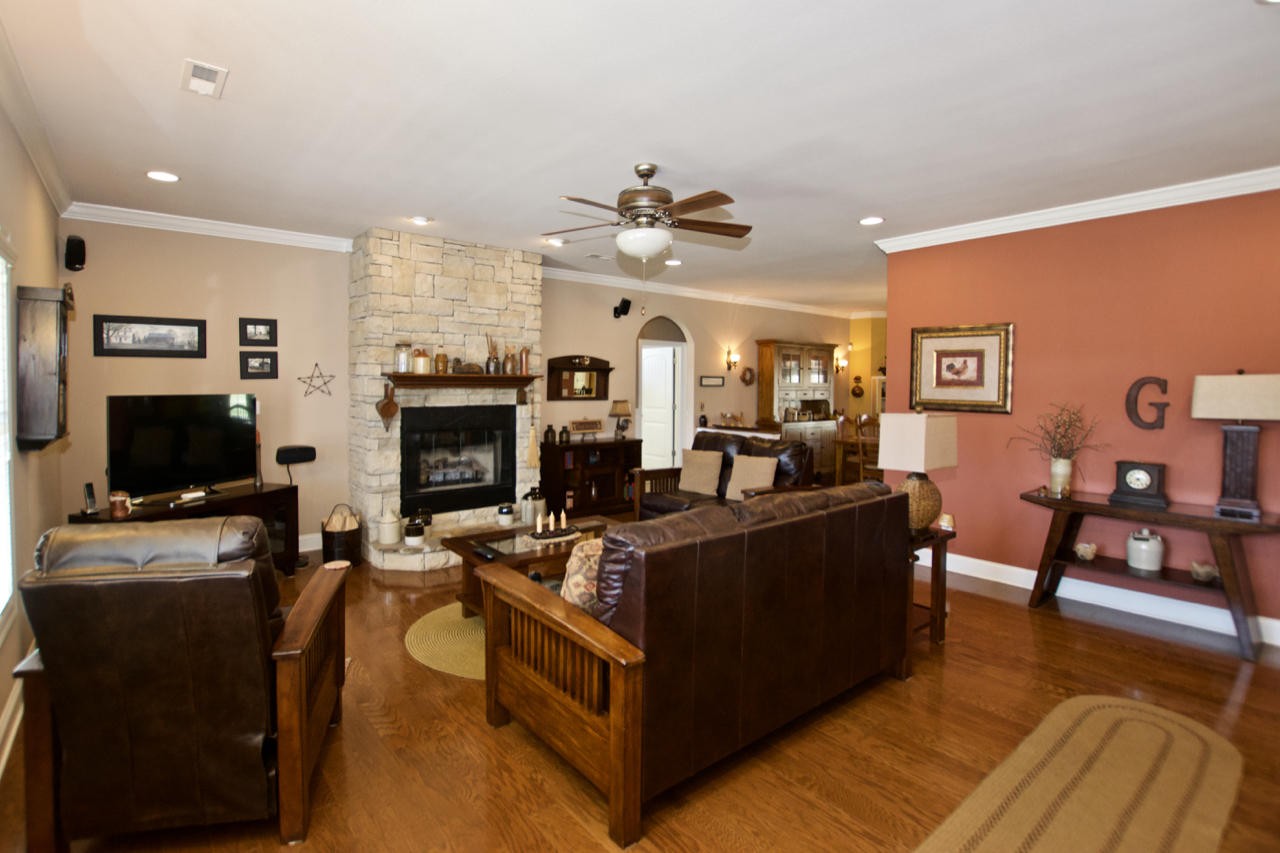 1035 Blockhouse Road Maryville, TN 37803 - Photo 7 of 39 Gallery Image 7
