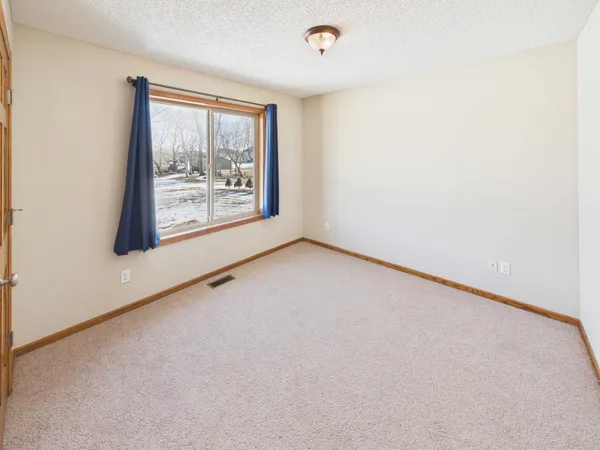 $385,000 | 24605 140th Street Northwest, Zimmerman, MN 55398