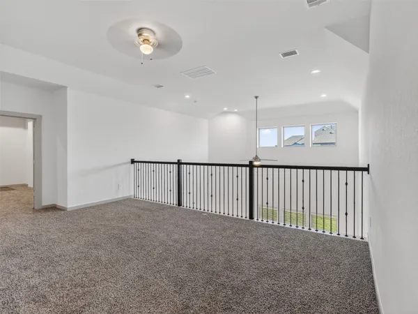 $3,750 | 818 Kingwood Drive, League City, TX 77573