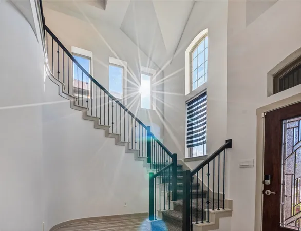 $3,750 | 818 Kingwood Drive, League City, TX 77573