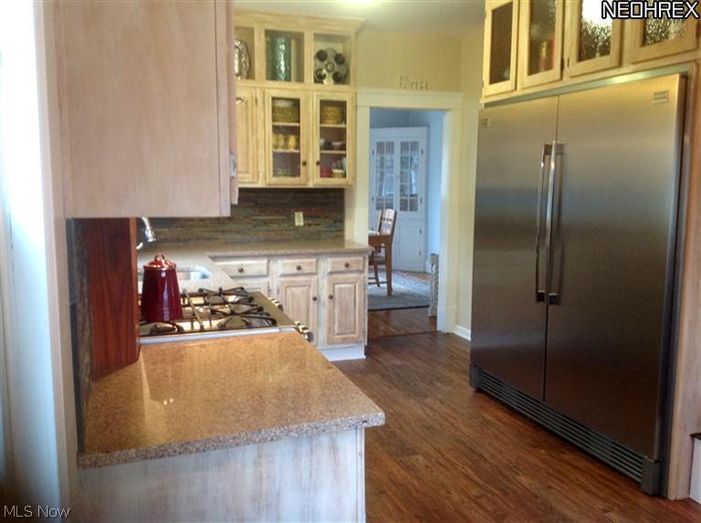 1606 Compton Road Cleveland, OH 44118 - Photo 2 of 23