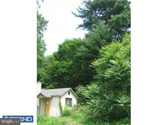 1395 South Manor Road Coatesville, PA 19320 - Photo 3 of 8 Gallery Image 3