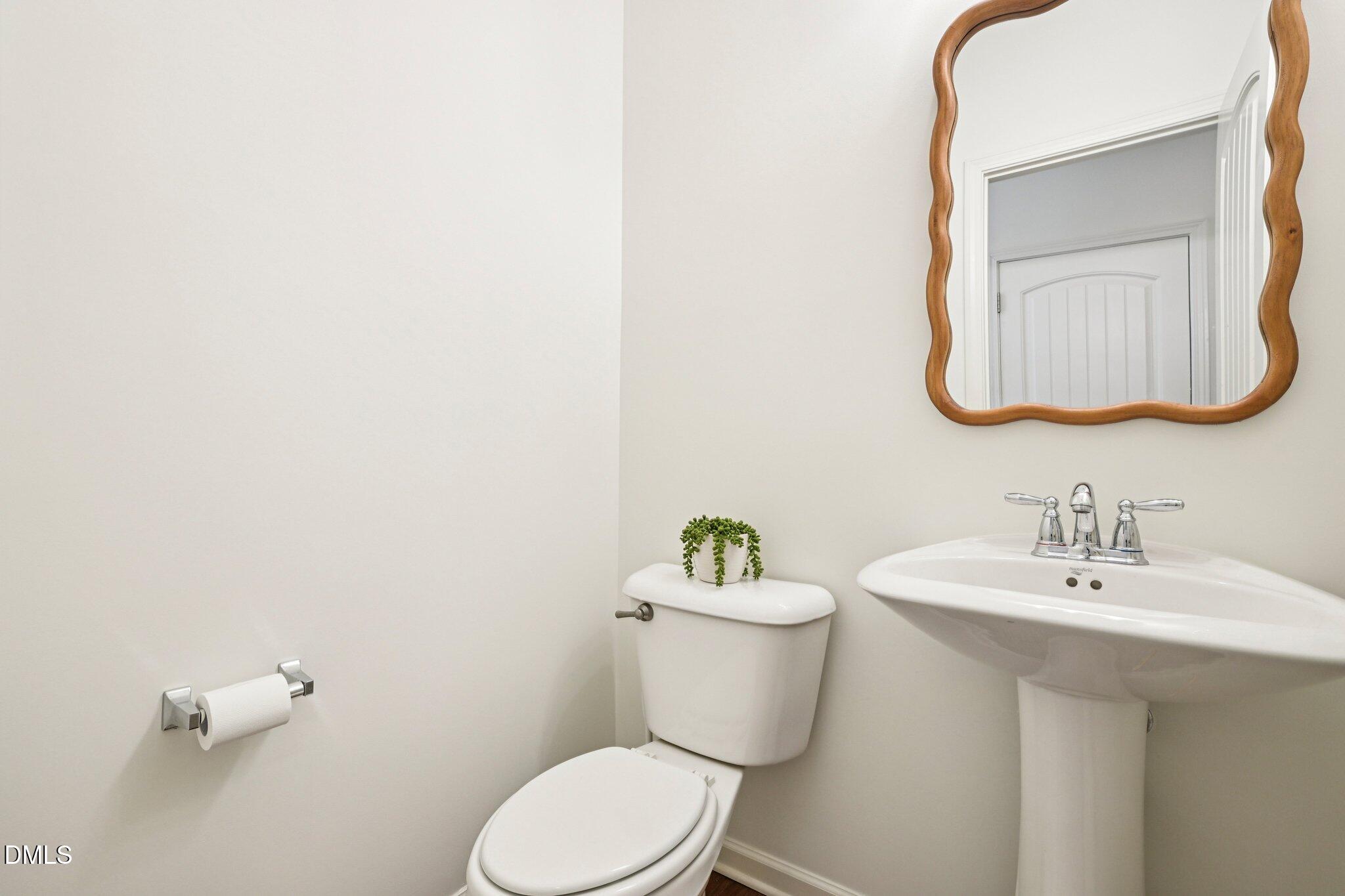 2414 Swans Rest Way Raleigh, NC 27606 - Photo 16 of 42 23-web-or-mls-Swans Rest Way-S1504-023