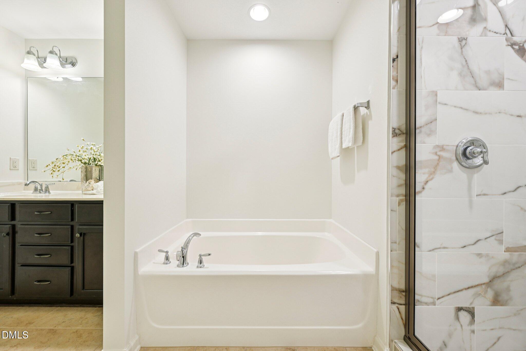 2414 Swans Rest Way Raleigh, NC 27606 - Photo 21 of 42 29-web-or-mls-Swans Rest Way-S1504-029