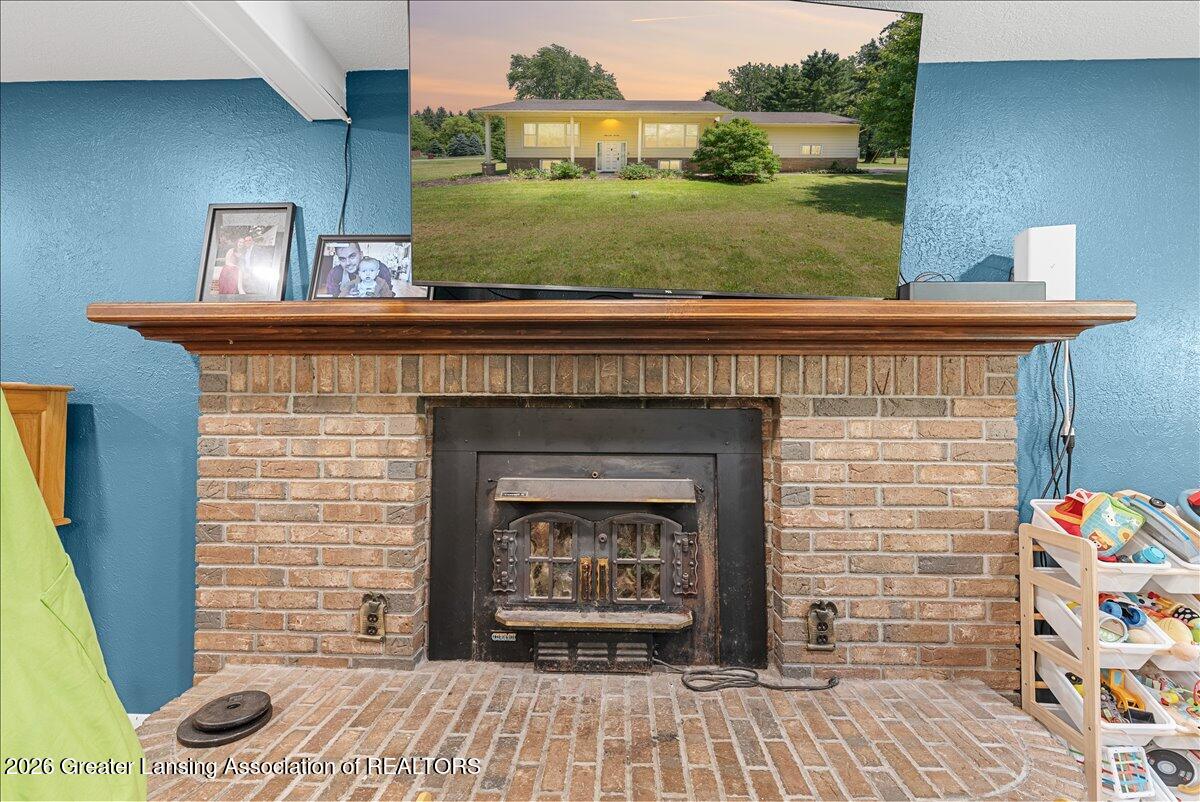 6970 Foster Road Haslett, MI 48840 - Photo 34 of 53 44-Media Jett - 32