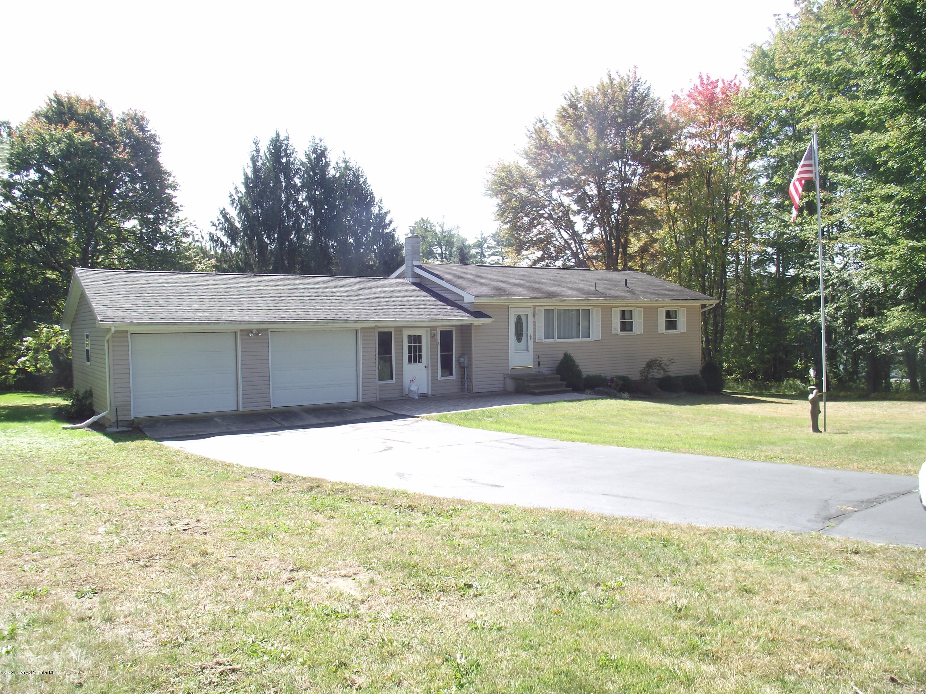 1639 Falls Road Clarks Summit, PA 18411 - Photo 2 of 23 Gallery Image 2