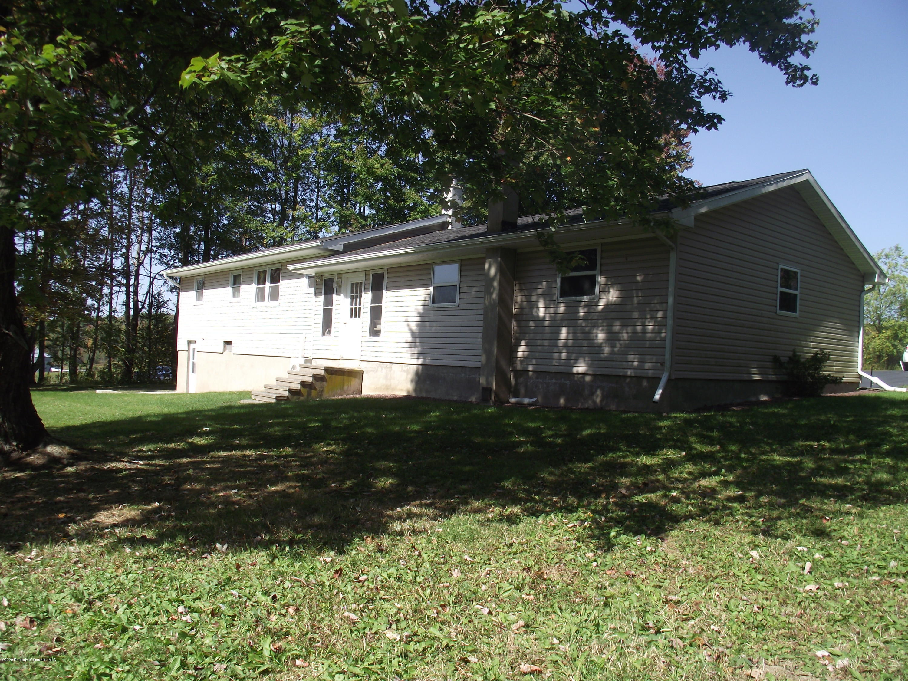 1639 Falls Road Clarks Summit, PA 18411 - Photo 3 of 23 Gallery Image 3