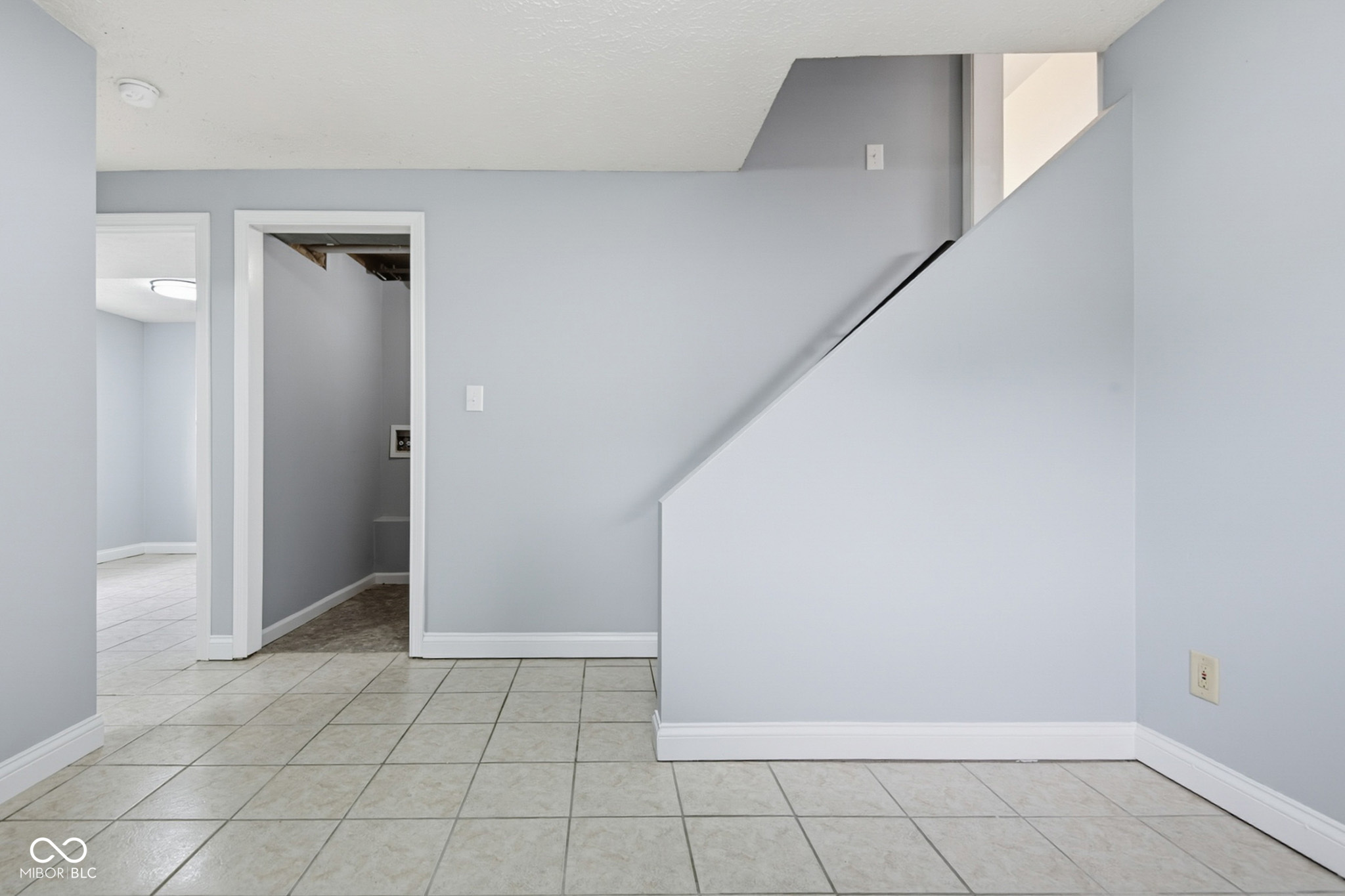 8312 Devonshire Road Columbus, IN 47201 - Photo 25 of 38