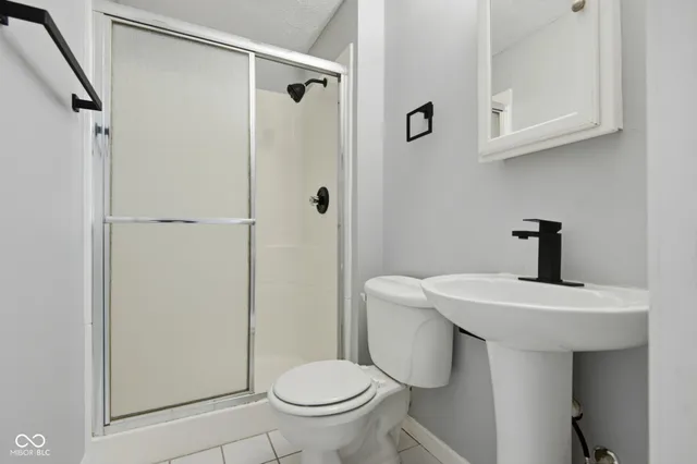 $229,000 | 8312 Devonshire Road, Columbus, IN 47201