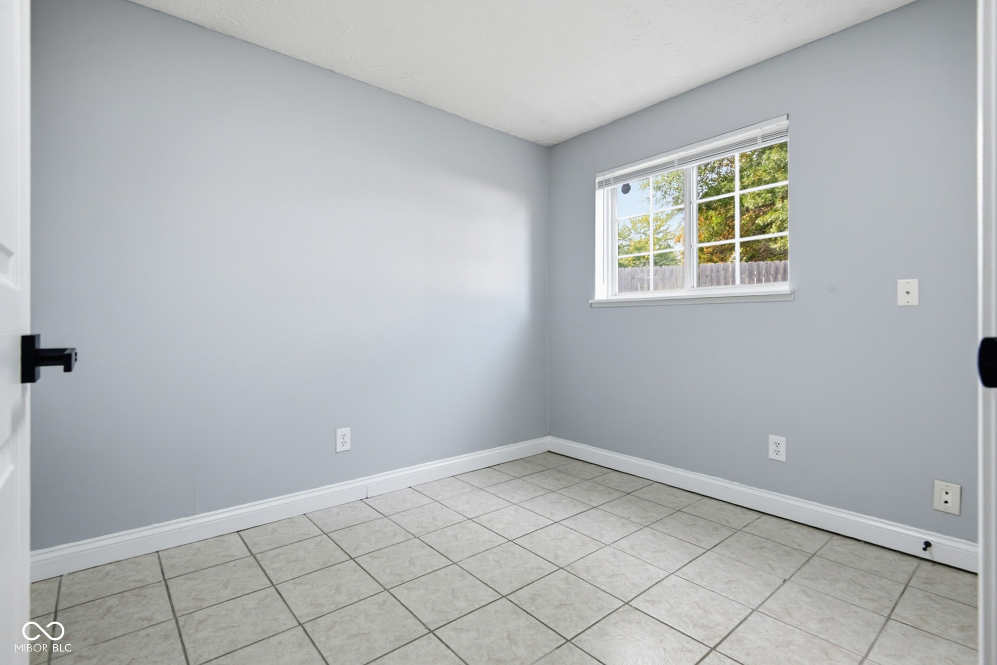 8312 Devonshire Road Columbus, IN 47201 - Photo 30 of 38